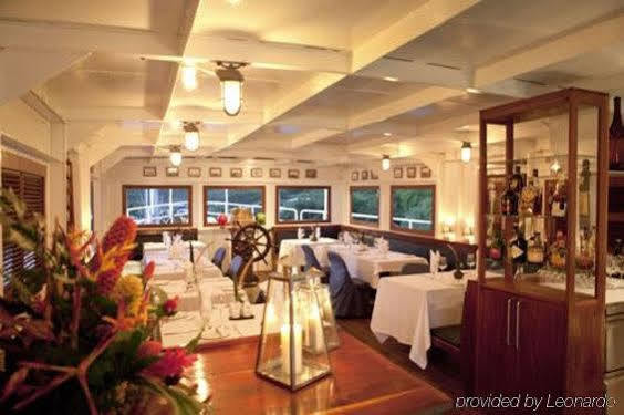 Le Phare Bleu Boutique Hotel And Marina St. George's Restaurant photo