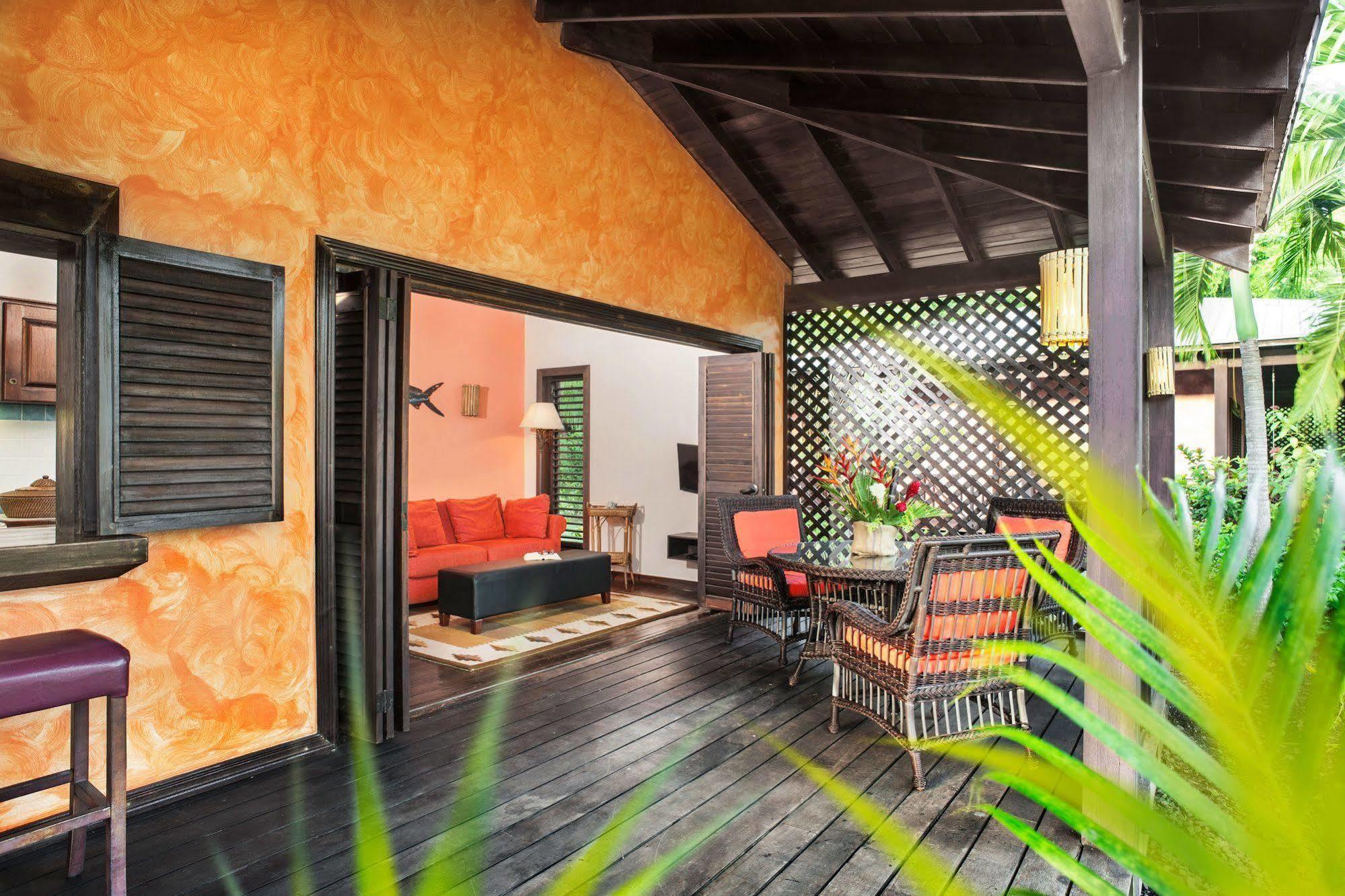 Le Phare Bleu Boutique Hotel And Marina St. George's Exterior photo